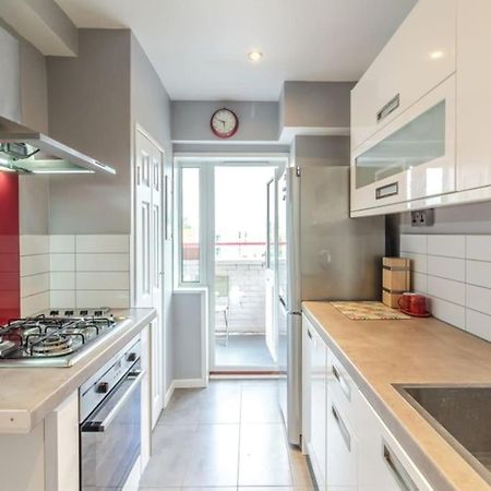 Top Floor 1 Bedroom Apartment With Views Over London Eksteriør billede
